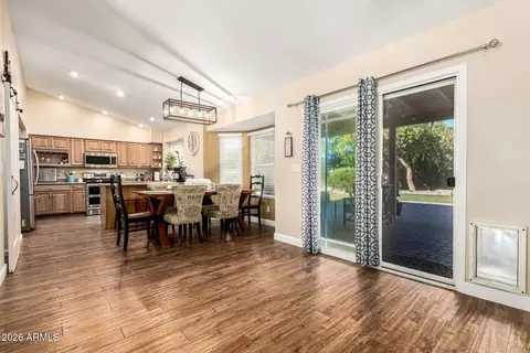 2562 E Drummer Cir, Mesa, AZ 85204 photo 11