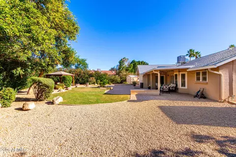2562 E Drummer Cir, Mesa, AZ 85204 photo 2
