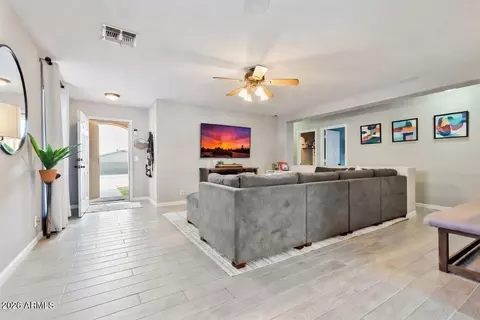 11246 E Sunland Ave, Mesa, AZ 85208