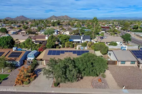 View/Area - 2638 E Desert Cove Ave, Phoenix, AZ 85028 photo 2 of 4