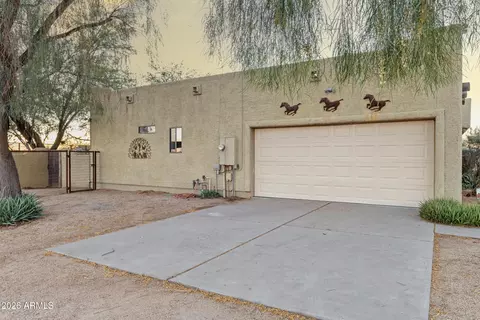 1009 E Carlise Rd, Phoenix, AZ 85086 photo 4