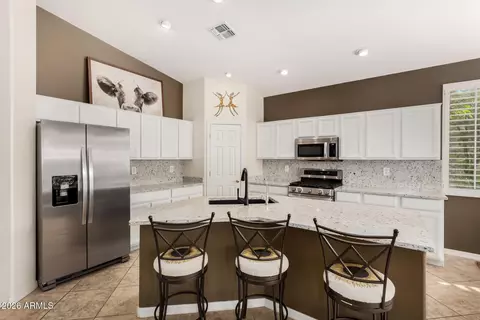 Kitchen - 4677 E Mia Ln, Gilbert, AZ 85298 photo 2 of 2