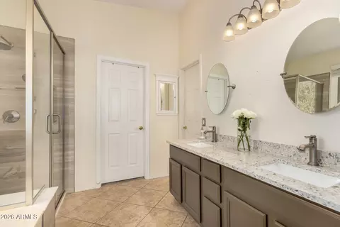 Bath - 4677 E Mia Ln, Gilbert, AZ 85298 photo 1 of 3