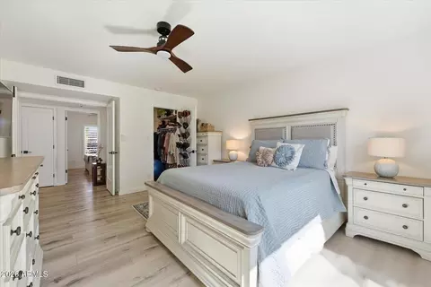 Bedroom - 2647 E Cholla St, Phoenix, AZ 85028 photo 2 of 6