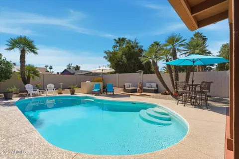 Exterior - 2647 E Cholla St, Phoenix, AZ 85028 photo 2 of 10