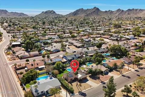 View/Area - 2647 E Cholla St, Phoenix, AZ 85028 photo 2 of 3