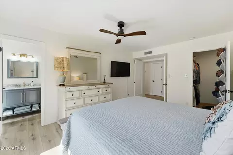 Bedroom - 2647 E Cholla St, Phoenix, AZ 85028 photo 4 of 6