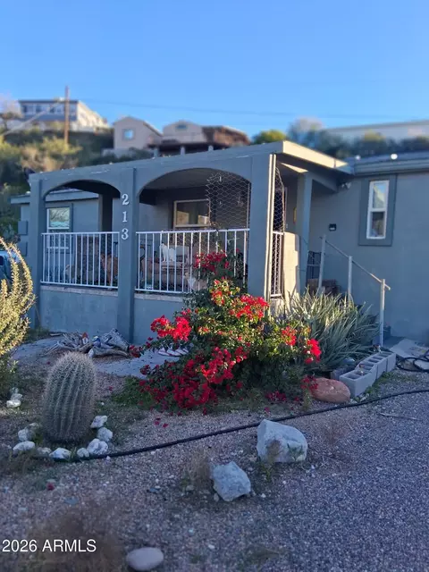 213 W Morris Dr, Queen Valley, AZ 85118