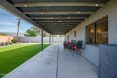Exterior - 3340 E North Ln, Phoenix, AZ 85028 photo 3 of 8