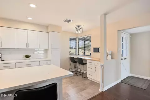 Kitchen - 3340 E North Ln, Phoenix, AZ 85028 photo 2 of 4