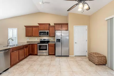 Kitchen - 322 N Wesley --, Mesa, AZ 85207 photo 3 of 4