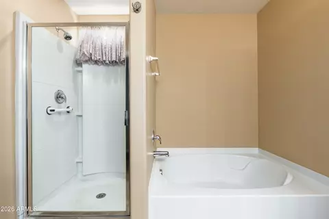 Bath - 322 N Wesley --, Mesa, AZ 85207 photo 2 of 3