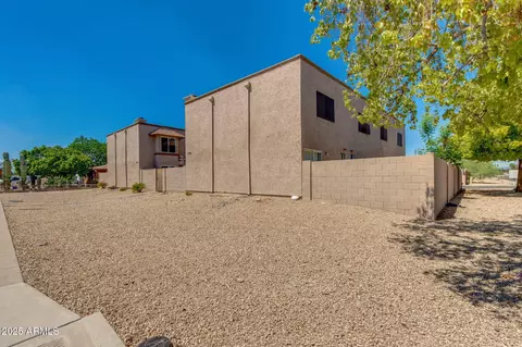 Exterior - 3044-48 E Beck Ln, Phoenix, AZ 85032 photo 3 of 3