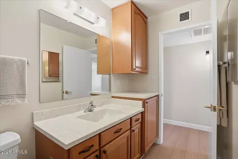 Bath - 4939 E Lake Point Ct, Phoenix, AZ 85044 photo 2 of 2