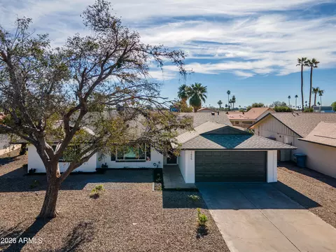 View/Area - 1655 E La Jolla Dr, Tempe, AZ 85282 photo 2 of 4