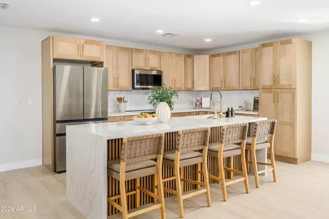 Kitchen - 1655 E La Jolla Dr, Tempe, AZ 85282 photo 2 of 3