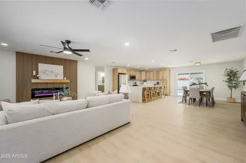 Living - 1655 E La Jolla Dr, Tempe, AZ 85282 photo 1 of 3