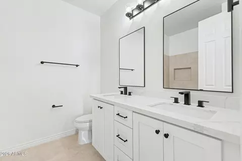 Bath - 3938 E Morrison Ranch Pkwy, Gilbert, AZ 85296 photo 5 of 6