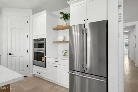 Kitchen - 3938 E Morrison Ranch Pkwy, Gilbert, AZ 85296 photo 5 of 6