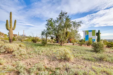 Exterior - 5561 N Gold Dr, Apache Junction, AZ 85120 photo 8 of 11