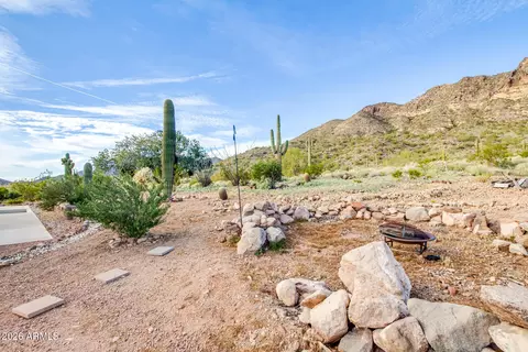 Exterior - 5561 N Gold Dr, Apache Junction, AZ 85120 photo 6 of 11