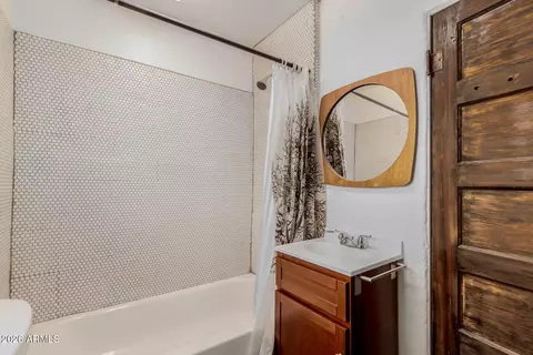 Bath - 511 E 3rd Ave, Mesa, AZ 85204 photo 3 of 3