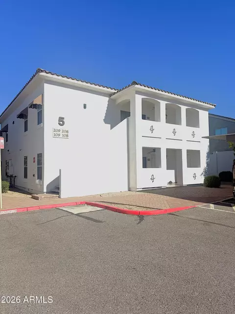 2950 W Louise Dr #208, Phoenix, AZ 85027