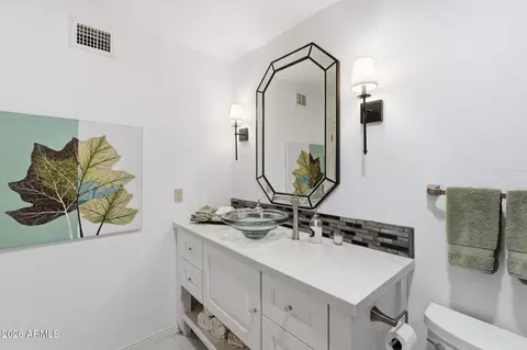 Bath - 8243 E Nido Ave, Mesa, AZ 85209 photo 4 of 4
