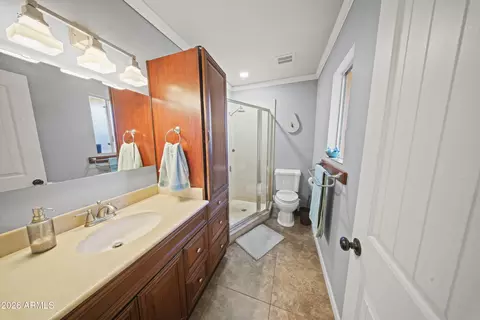 Bath - 1229 E Yucca St, Phoenix, AZ 85020 photo 1 of 2