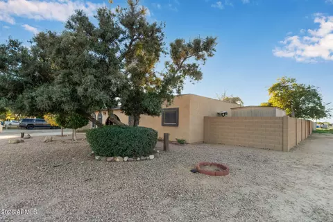 Exterior - 950 N 97th St, Mesa, AZ 85207 photo 1 of 7