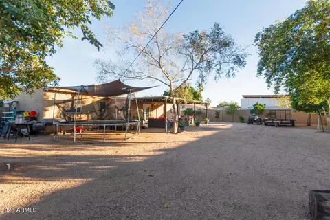 Exterior - 950 N 97th St, Mesa, AZ 85207 photo 5 of 7
