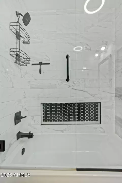 Bath - 950 N 97th St, Mesa, AZ 85207 photo 2 of 4