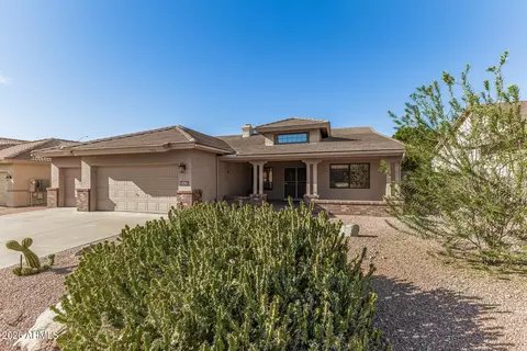 Exterior - 5836 E Jensen St, Mesa, AZ 85205 photo 3 of 8