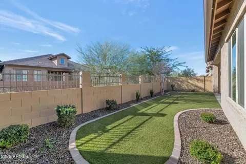 Exterior - 6919 E Russell St, Mesa, AZ 85207 photo 5 of 6