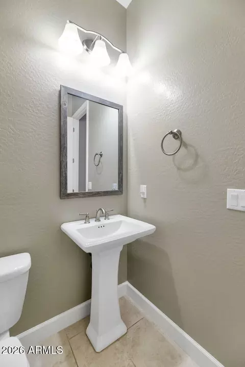 Bath - 6919 E Russell St, Mesa, AZ 85207 photo 3 of 3