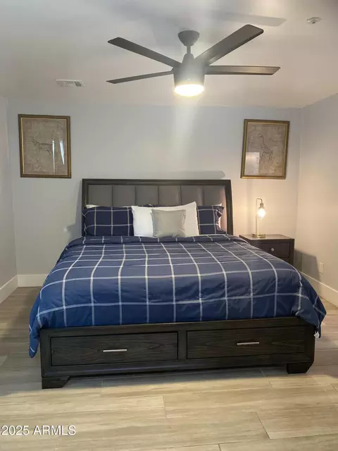Bedroom - 516 W Rancho Dr, Phoenix, AZ 85013 photo 6 of 7
