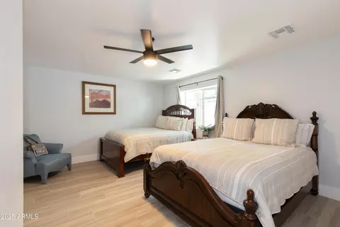 Bedroom - 516 W Rancho Dr, Phoenix, AZ 85013 photo 1 of 7