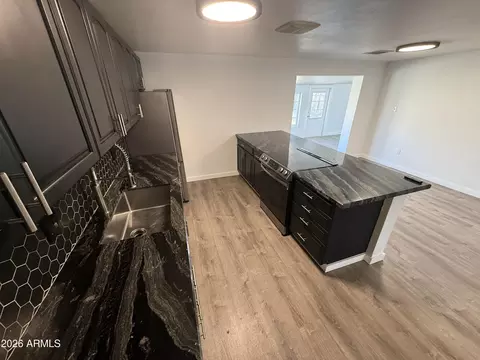 Kitchen - 3640 E Ludlow Dr, Phoenix, AZ 85032 photo 4 of 4