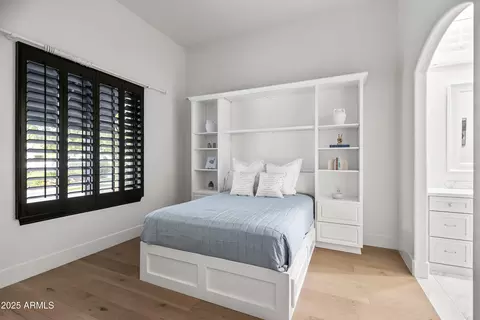 Bedroom - 4901 E Lafayette Blvd, Phoenix, AZ 85018 photo 4 of 6