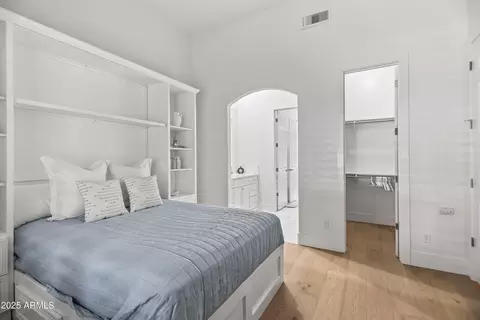 Bedroom - 4901 E Lafayette Blvd, Phoenix, AZ 85018 photo 5 of 6