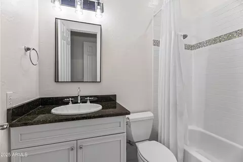 Bath - 4901 E Lafayette Blvd, Phoenix, AZ 85018 photo 5 of 6