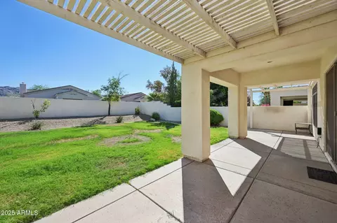 Exterior - 2223 E Branham Ln, Phoenix, AZ 85042 photo 4 of 8