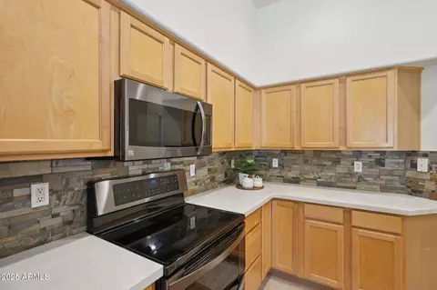 Kitchen - 2223 E Branham Ln, Phoenix, AZ 85042 photo 1 of 3