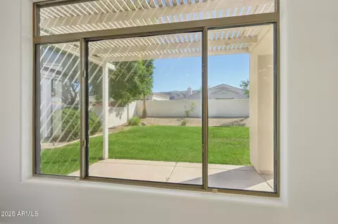 Exterior - 2223 E Branham Ln, Phoenix, AZ 85042 photo 3 of 8