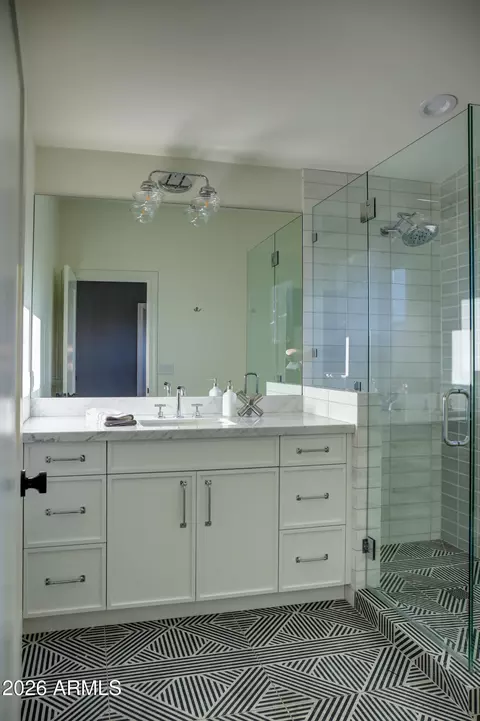 Bath - 1915 E Rose Ln, Phoenix, AZ 85016 photo 10 of 11
