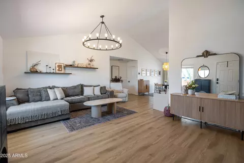 6914 W Sunnyside Dr, Peoria, AZ 85345