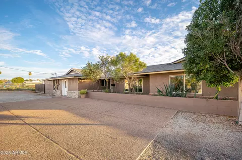 4901 W Greenway Rd, Glendale, AZ 85306