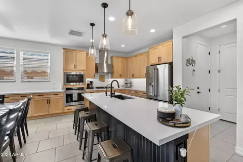 Kitchen - 9511 E Saturn Ave, Mesa, AZ 85212 photo 3 of 6