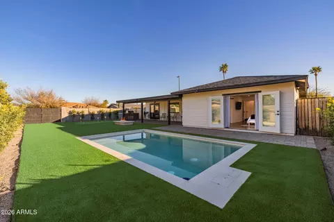 Exterior - 260 E Bruce Ave, Gilbert, AZ 85234 photo 14 of 15