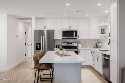 Kitchen - 260 E Bruce Ave, Gilbert, AZ 85234 photo 2 of 5